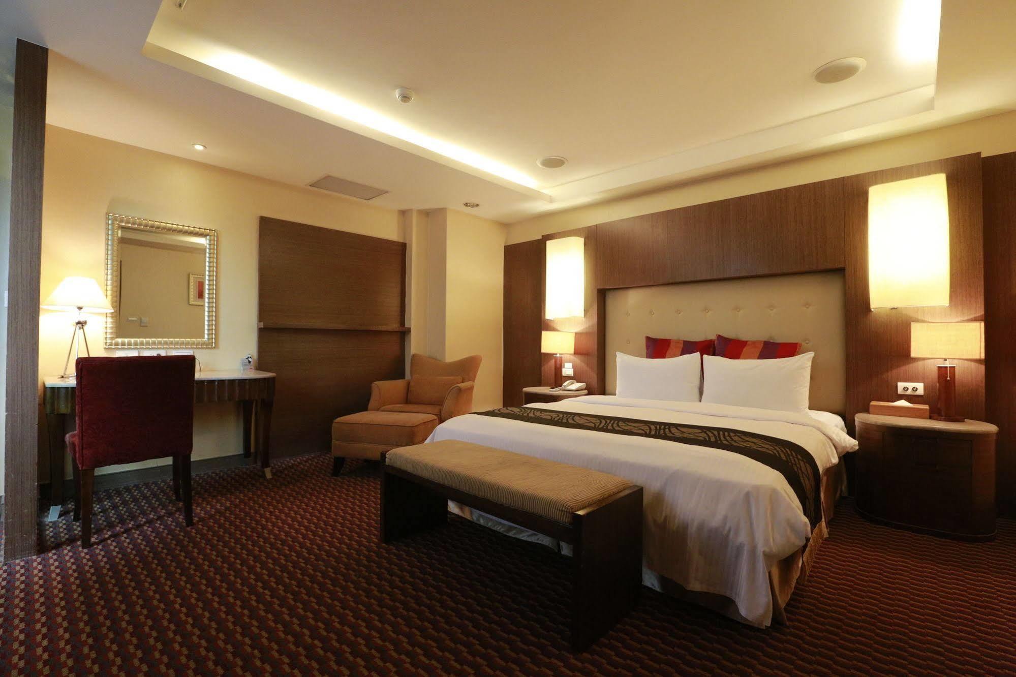 Jingan Classic Inn Zhonghe  Exterior photo